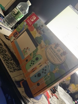 Nintendo Switch | Animal Crossing: New Horizon Special Edition - 32GB + GAMES