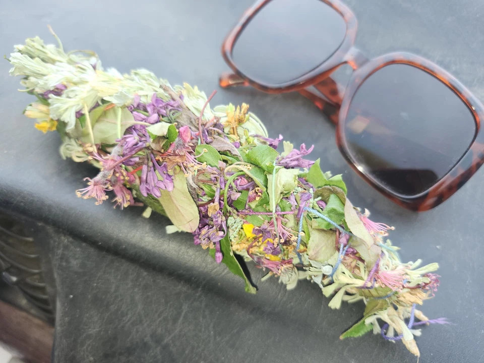 SAGE & BLOSSOM SMUDGE STICKS OF TAOS NM USA - Image 4 of 4