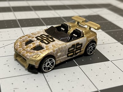 Hot Wheels Mattel 2001 Tantrum Convertible Car Diecast Bee Hive 1:64 Collectible