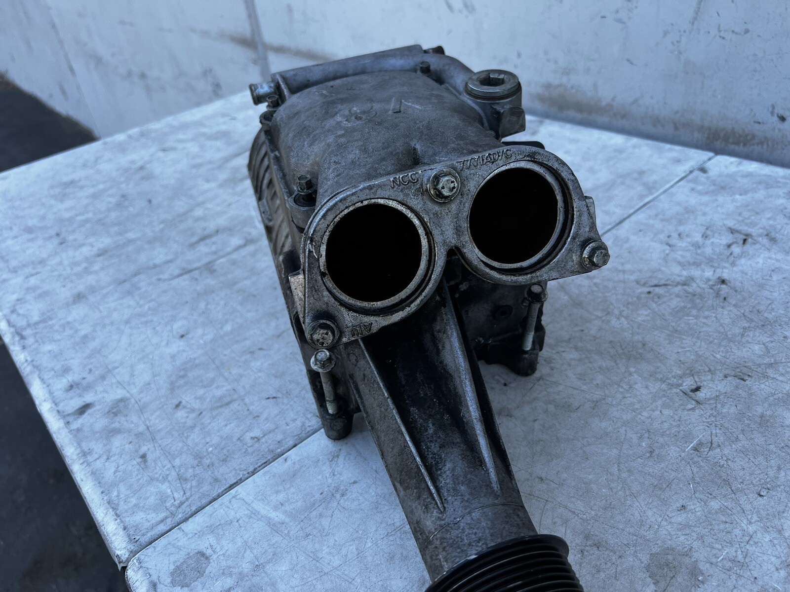 4.2 SUPERCHARGER ENGINE TURBOCHARGER JAGUAR XKR (20072009) OEM eBay