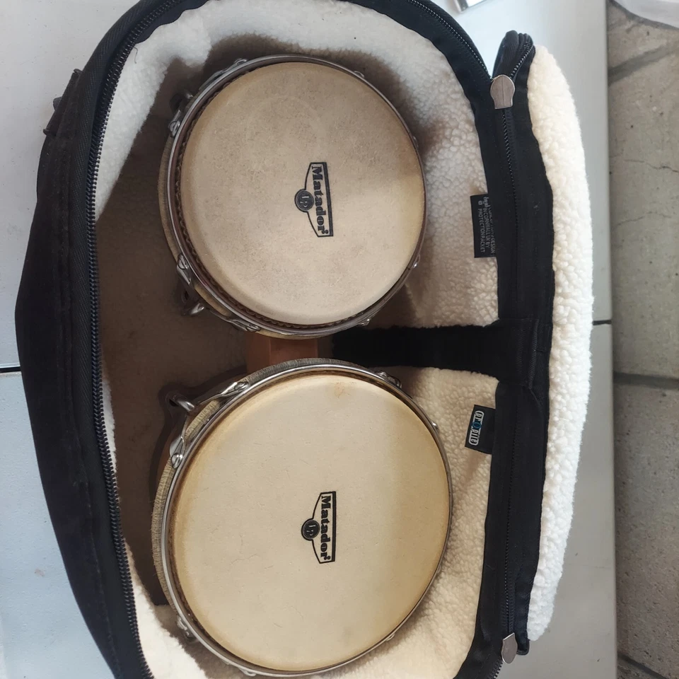 Bongos de madera usados de percusión latina serie Matador - natural/cromo M201-AWC Foto 2 de 4