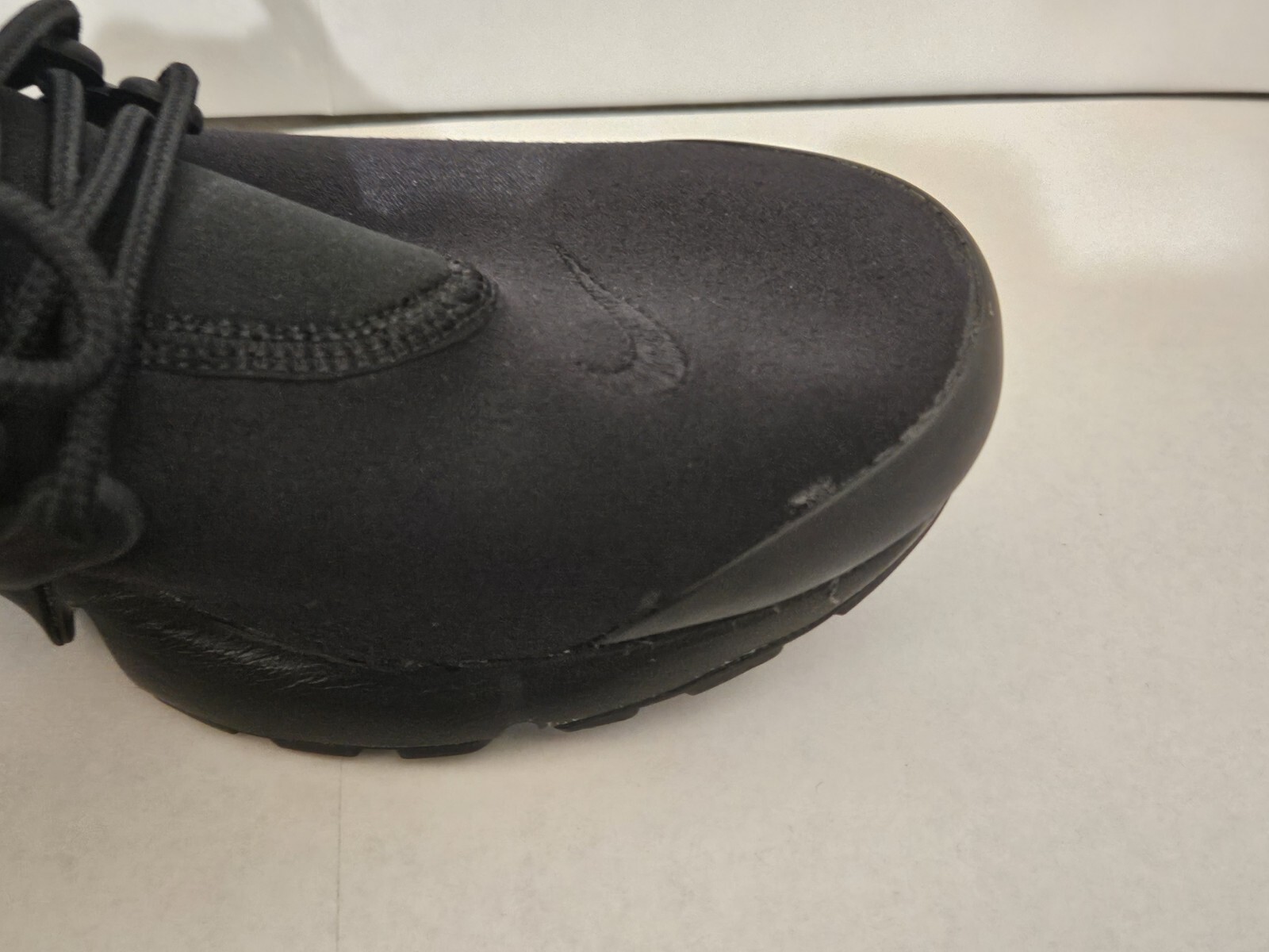 nike presto fly triple black