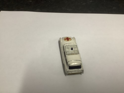 Husky Citroen DS 19 Ambulance 1960 Collectible Diecast Car Toy 6A Vintage Safari - Picture 4 of 4