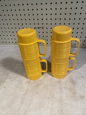 Vintage Rubbermaid Hard Plastic Cups Stackable Yellow Set Of 4