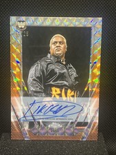 2026 Topps Chrome WWE Rikishi Orange Geometric Auto 19/25 WWE LEGEND