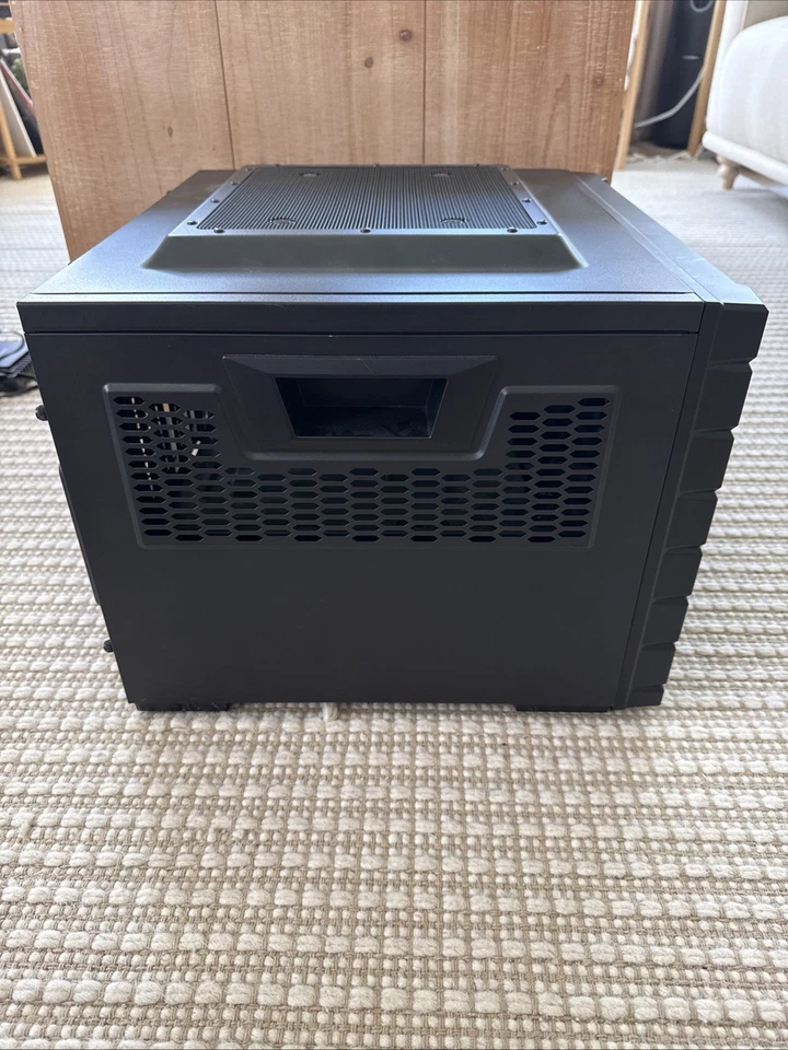 Cooler Master HAF XB ATX PC Case High Air Flow - W/ Corsair Fans And 2 Cd Writer - Image 4 of 4