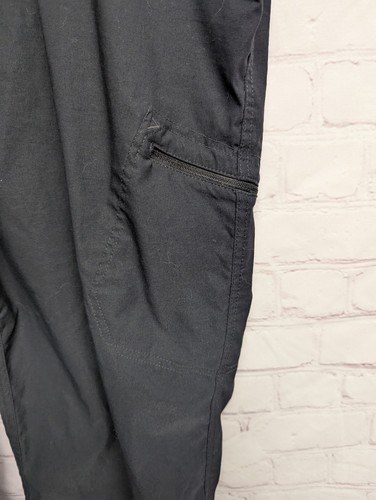 Pantalones de senderismo Eddie Bauer Tech Capri para mujer al aire libre 1669561 negros para mujer 18 usados en excelente estado - Imagen 2 de 8