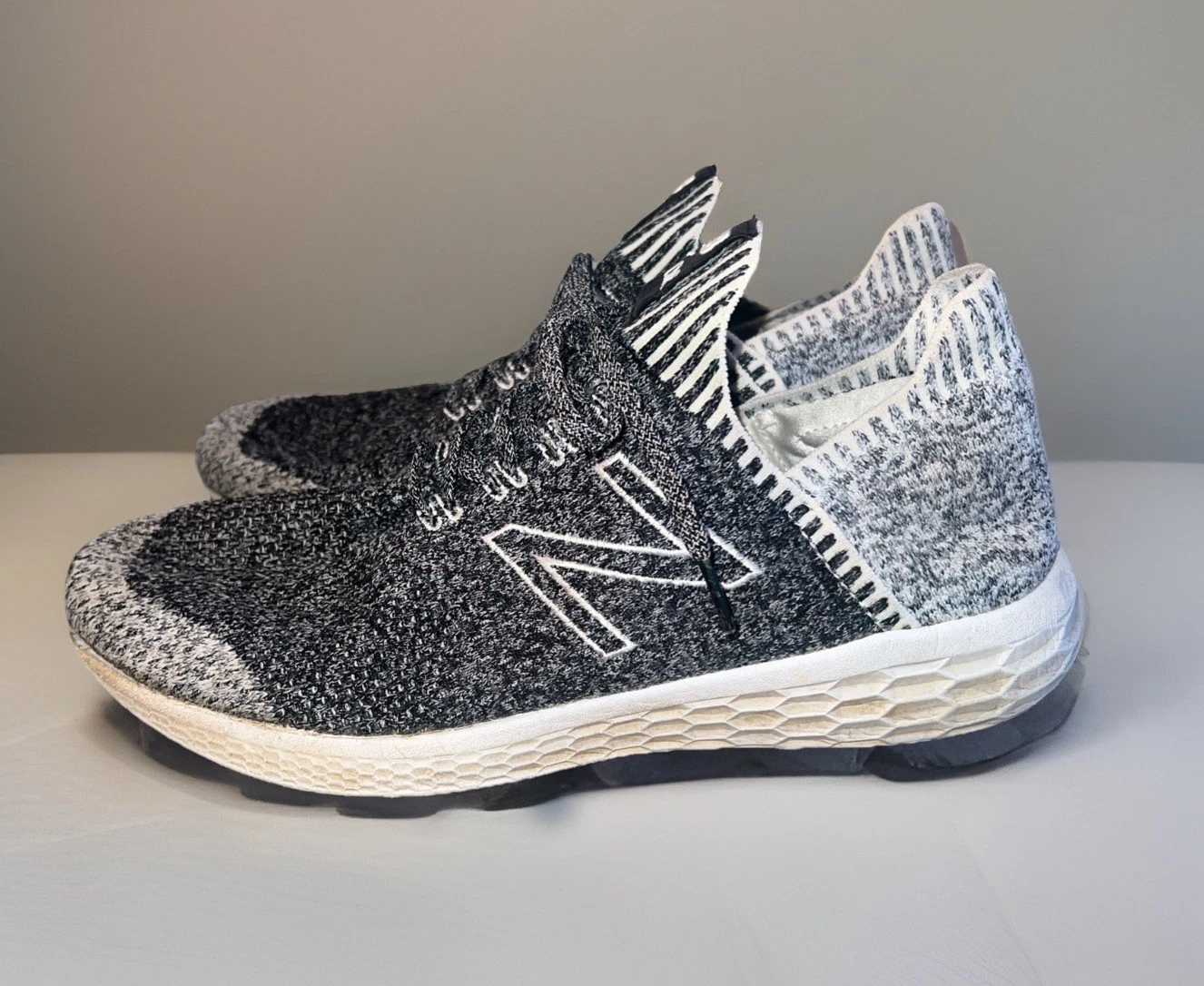 Scarpe da corsa New Balance Fresh Foam Cruz V2 Sockfit da uomo taglia 12 nero bianco