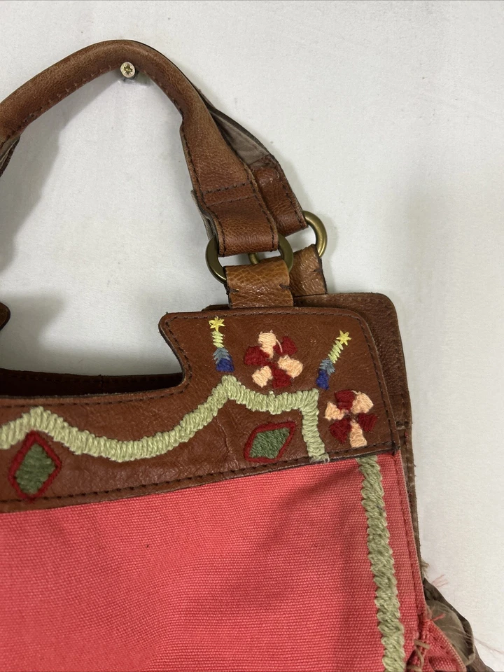 Bolso Bandolera Plegable Floral Bordado Melón Abbey Road Marca Lucky Raro Foto 3 de 4