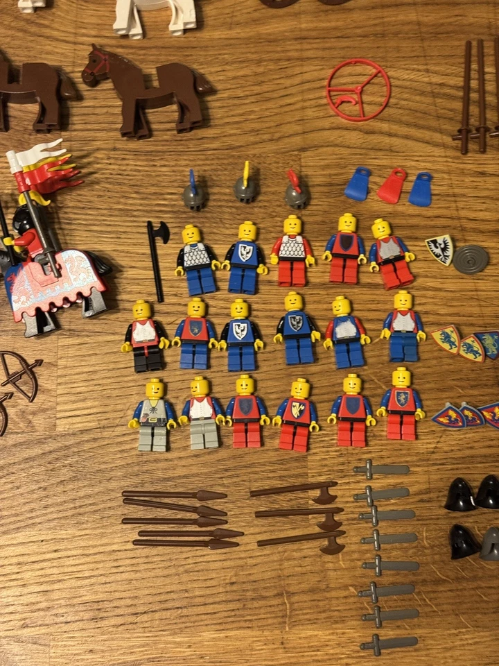 Lego Castle Crusaders Minifiguras, Caballos y Accesorios De Colección ANTIGUOS Foto 4 de 4