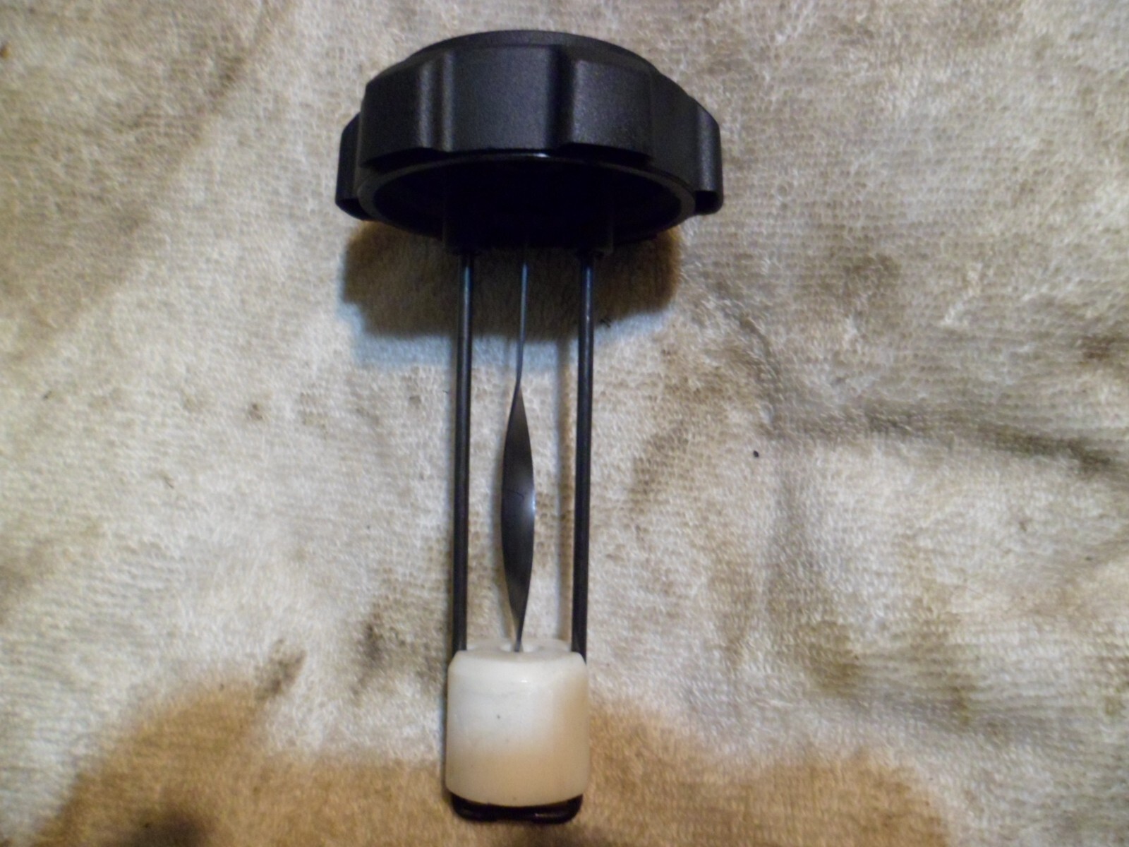 Cub Cadet Fuel Gas Tank Cap Gauge 800 1000 1200 1250 1450 1650