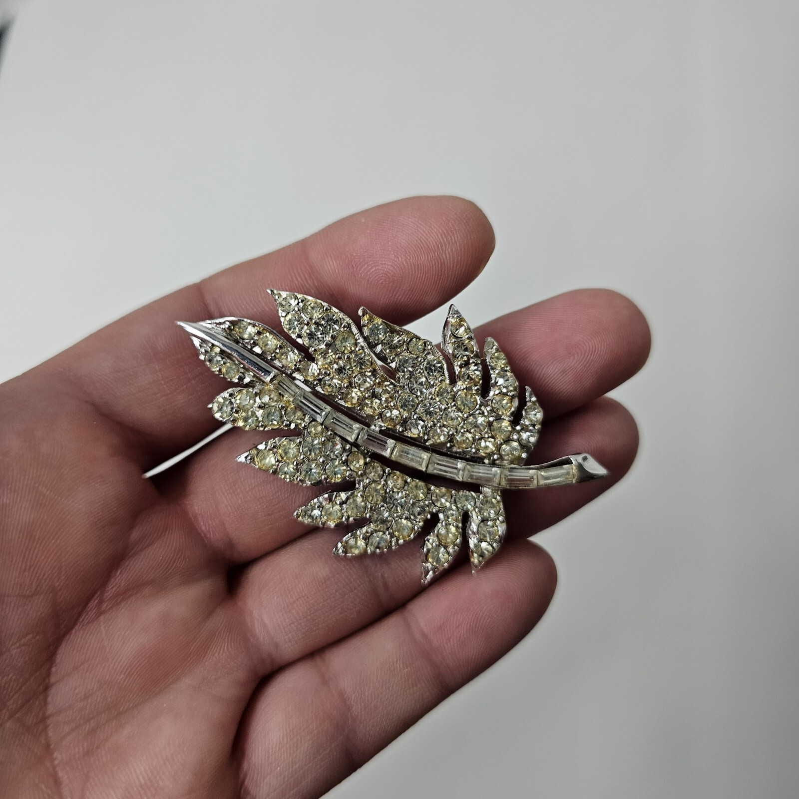 Pell Silver Tone Leaf Brooch Clear Rhinestone Cry… - image 7