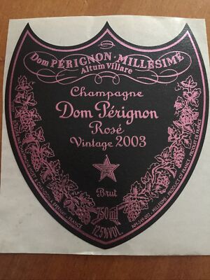 Ein Champagner Etikett Dom Pérignon Rosé Vintage 2003
