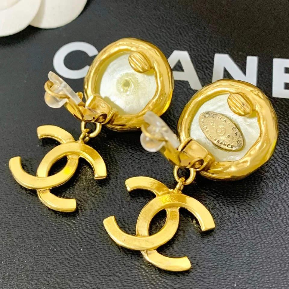 CHANEL Earrings Coco Mark Pearl Swing Gold Logo Vintage Good Condition Lady S01 - Image 3 of 4