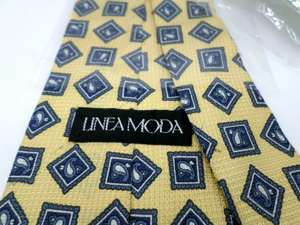 Corbata Unea Moda Para Hombre Nueva Sin Etiquetas 100% Seda Hecha en EE. UU. Amarillo Azul Foto 3 de 4