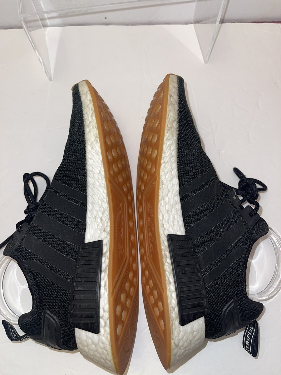 adidas gazelle silver green womens NMD_R1 Primeblue Mens Lifestyle Shoes (Black)