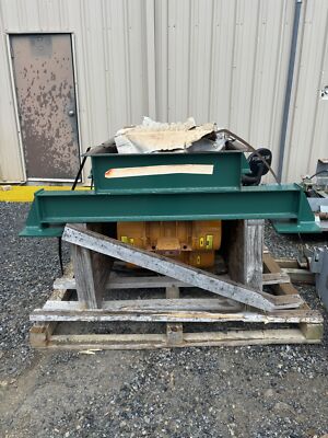 Carman Industries BF-30HFS7 Adjust-A-Flow Vibrating Feeder Shaker Table