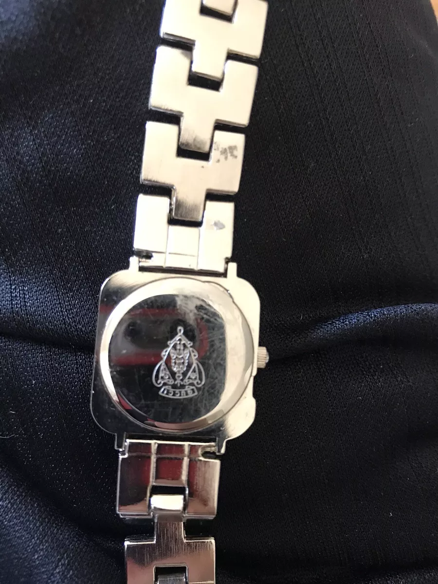Back of hotsell gucci watch