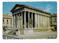 30 NIMES LA MAISON CARREE