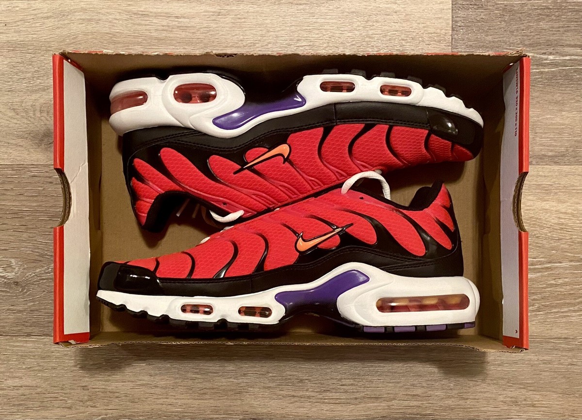 siren red air max plus