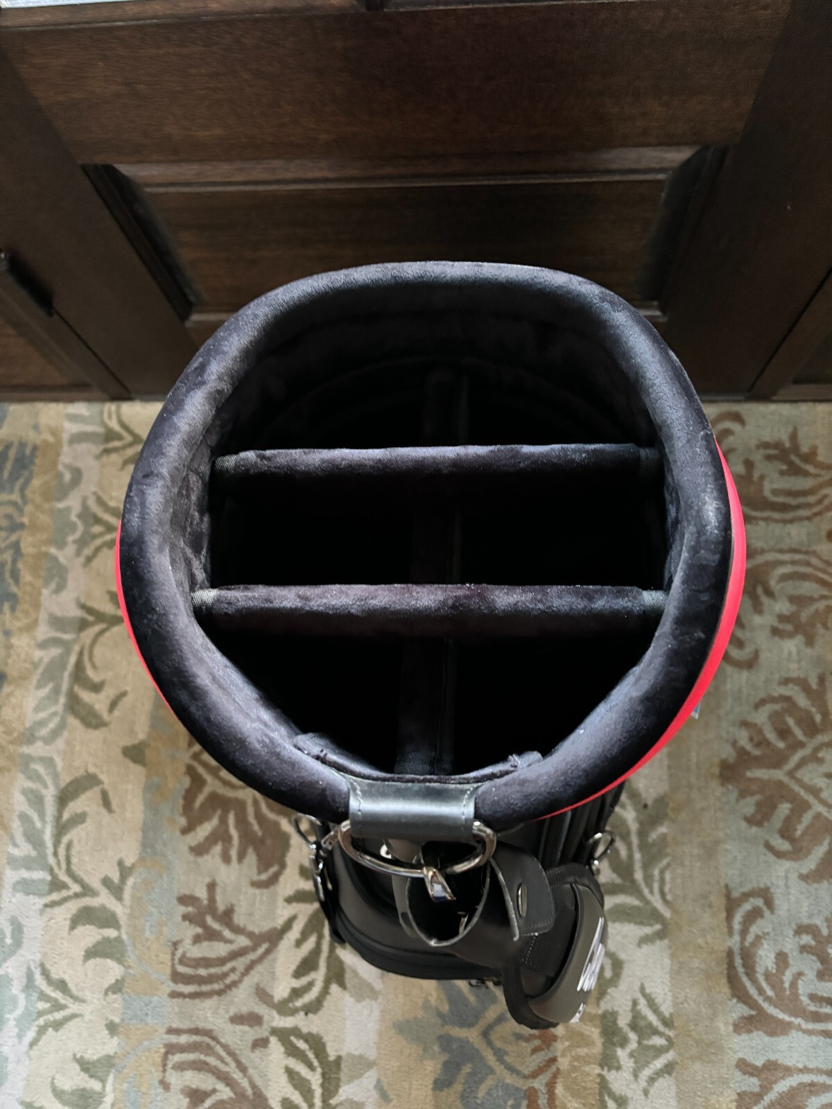 NEW CLEVELAND STAFF GOLF BAG - BLACK/RED/WHITE
