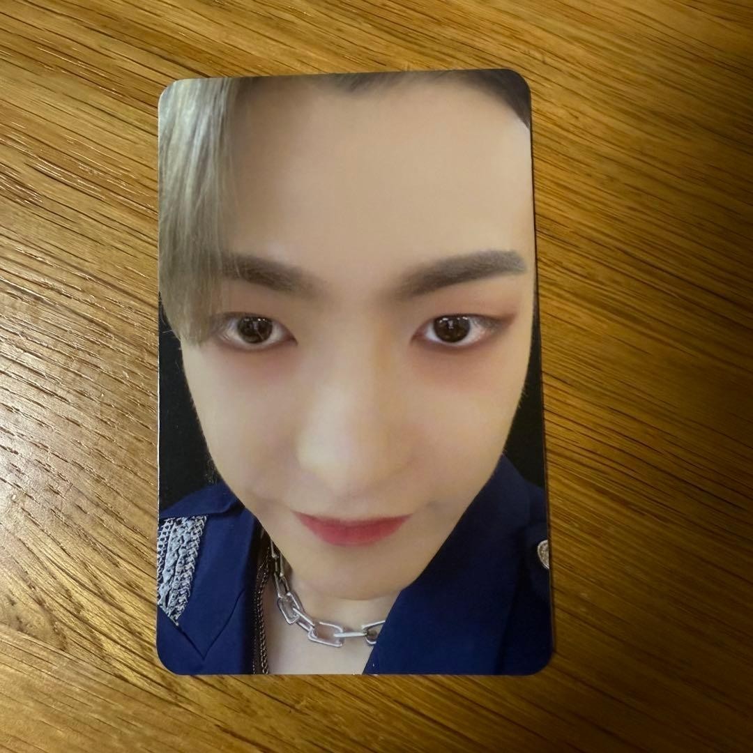 ATEEZ HONGJOONG MOVEMENT wonderwall Photocard PC Photo card kpop