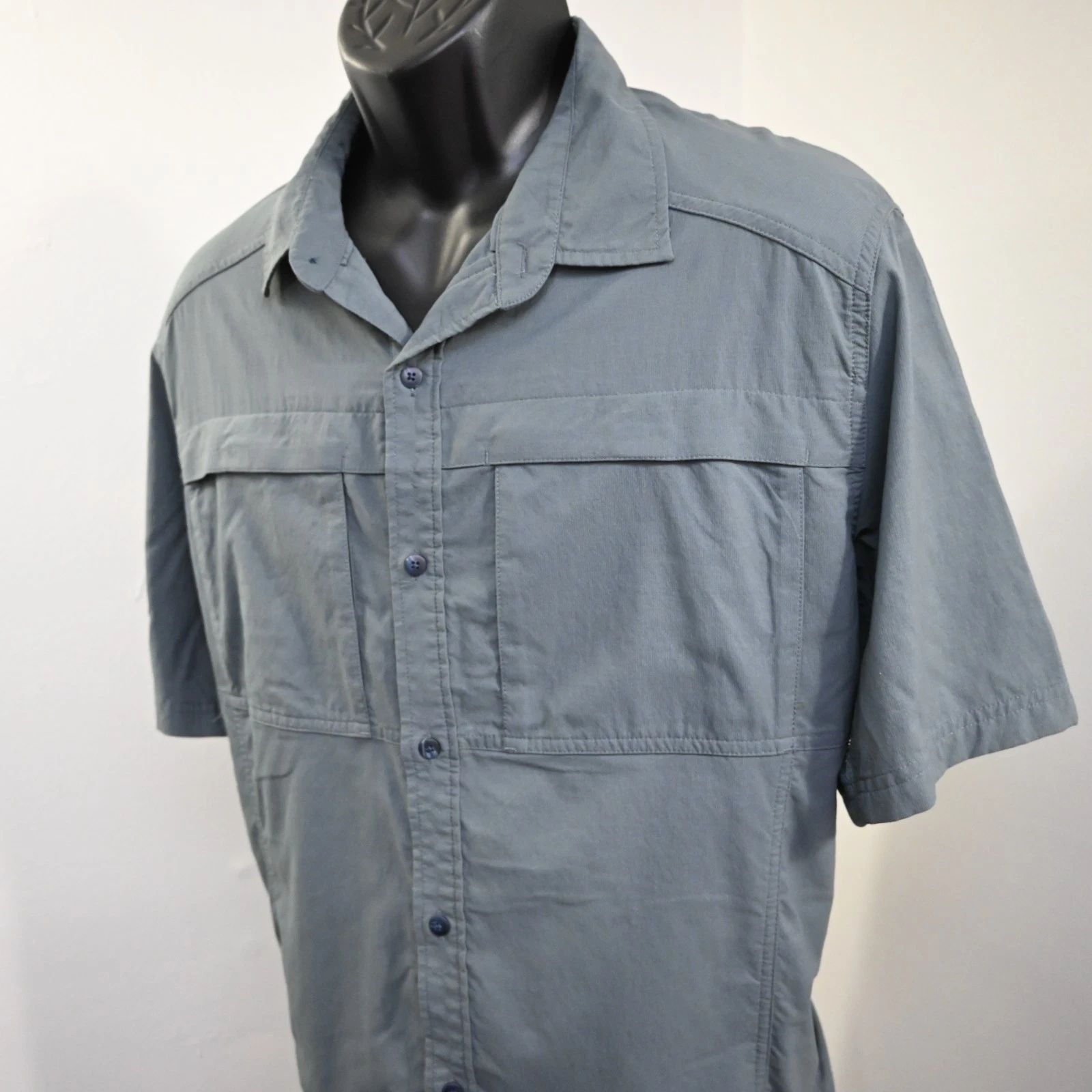 REI Vented Shirt Mens Size XL Blue Nylon Stretch Wicking Short Sleeve Hiking