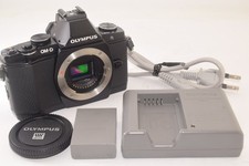 OLYMPUS OM-D E-M5 BODY BLACK MIRRORLESS CAMERA 16.05-MEGAPIXEL LIVE MOS SENSOR