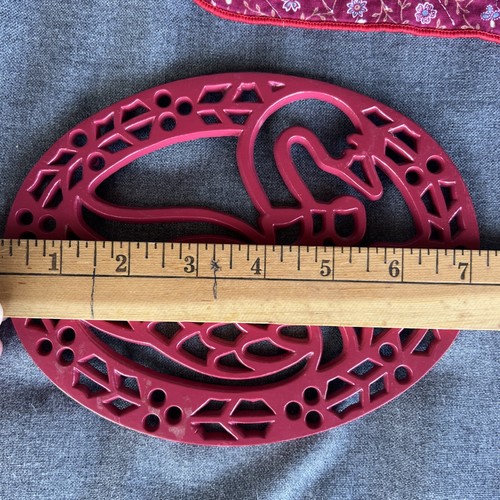 Vintage Country Geese/ducks set of 4 Placemats and red metal trivet - Bild 7 von 10