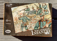 HAT INDUSTRIES 1/72 SCALE WW I GERMAN PICKLEHAUBE HELMET 48 FIGURE SET 7001 NIB