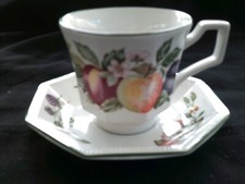 Tazza e piattino di frutta fresca Johnson Bros, inutilizzati. 9 disponibili...