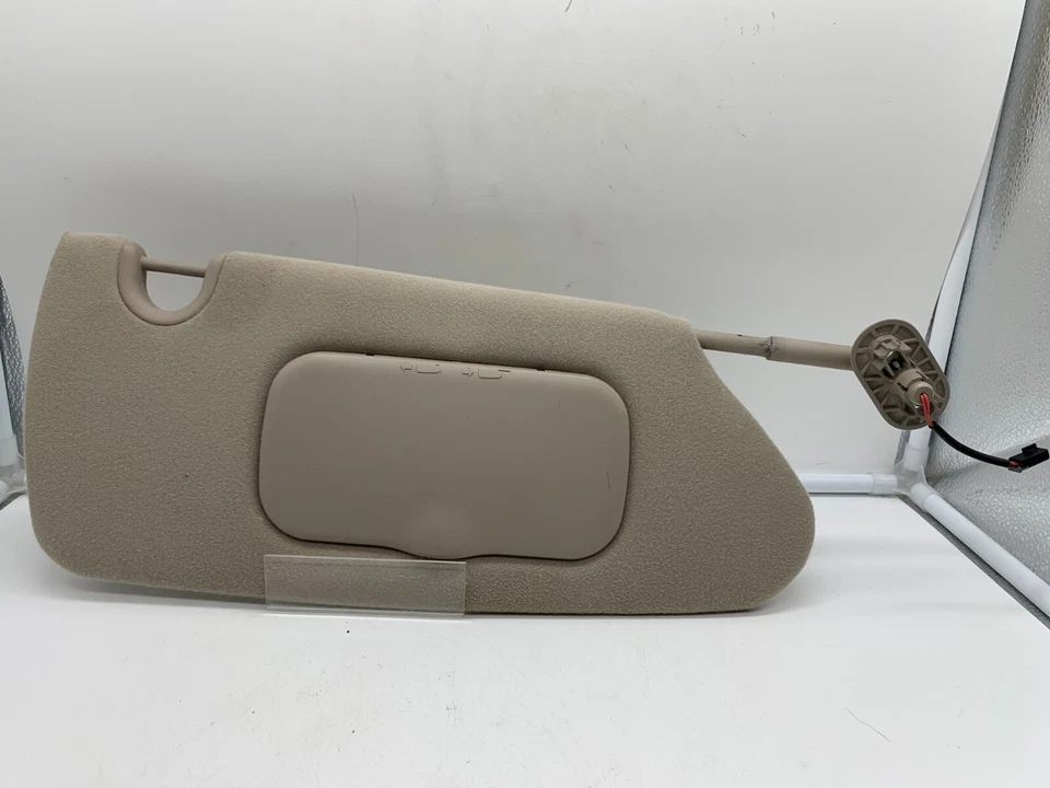 Chrysler Pacifica 2004-2006 pasajero parasol iluminado OEM E02B64006 Foto 2 de 4