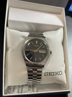 Seiko 5 Mens Automatic 17 Jewels Vintage Stainless Steel Wristwatch