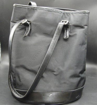 Burberrys Blue Label Nova Check Nylon Handtasche Schwarz Beuteltasche Bucket Bag B976