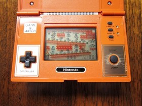 NINTENDO Donkey Kong Game and Watch in Excellent Condition (DK-52) 1982