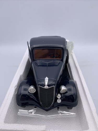 Fairfield Mint ~ 1936 Ford Roadster 