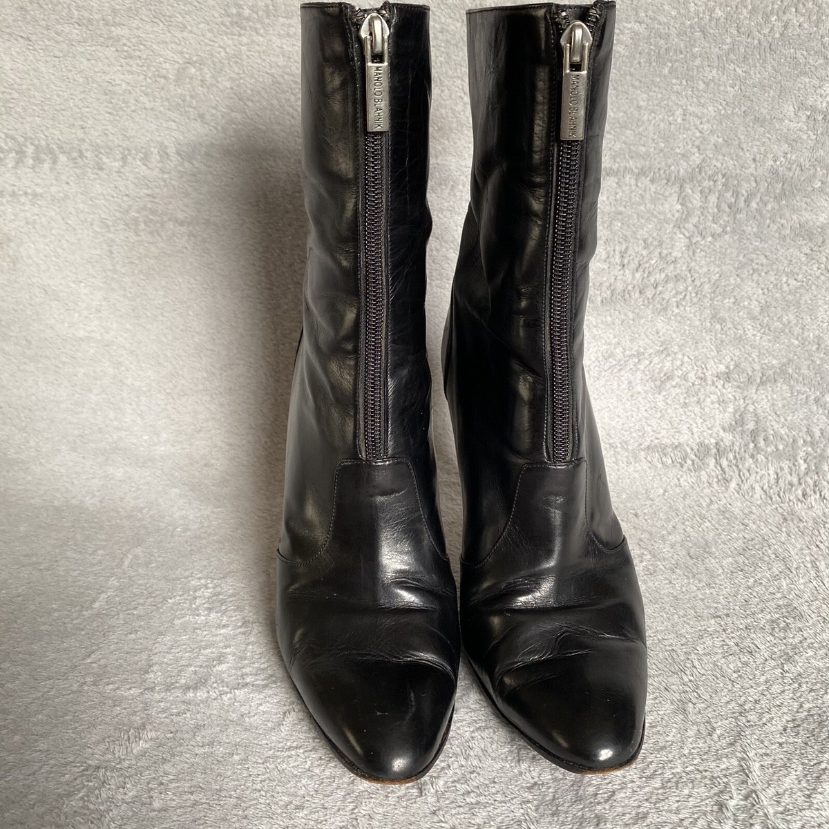 Manolo Blahnik 39 1/3 Black Heeled Ankle Boot Leather Front