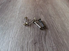 VINTAGE 4 PIN SPOOLS SEWING THREAD 1 1/4 INCH LONG