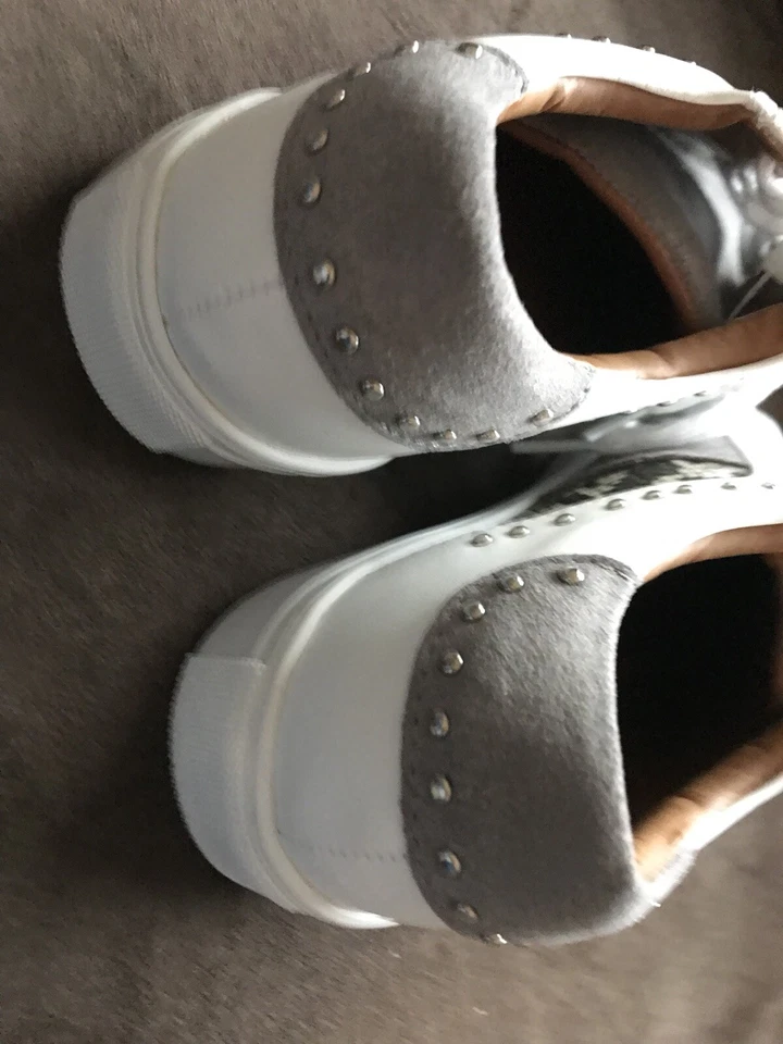 NWT Steve Madden Women’s Studded Faux Snakeskin Gray Sneakers 6.5 - Image 4 of 4