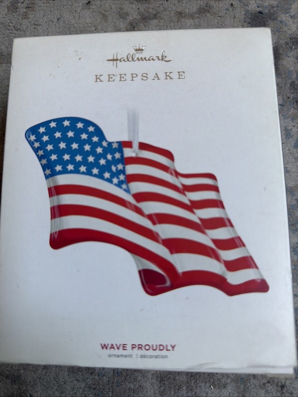 Hallmark Keepsake Wave Proudly US Flag Ornament Glass 2019 Christmas Patriotic
