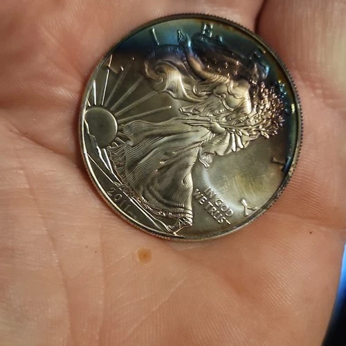 U.S. Mint American Eagle 2011 1 oz 0.999 Silver Coin Business Strike Uncertified