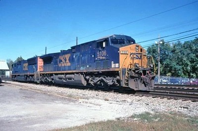 CSX 5106 TRAIN SB @ ASHLAND, KY_OKT 2008__ORIGINAL ZUGFOLIE