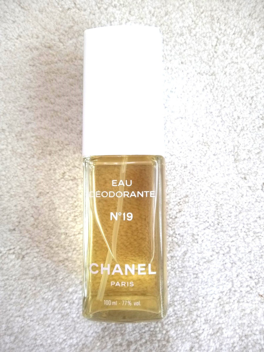 CHANEL No 19 Eau Deodorante -- spray deodorant in box -- 3.5 oz