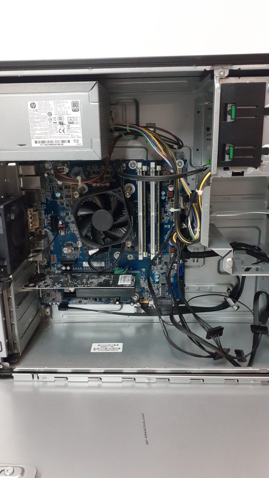 Hp Z240 Core i7-6700 32Gb 500 SSD 3 TB NVIDIA QUADRO P2000 5 GB Windows 11 Wifi