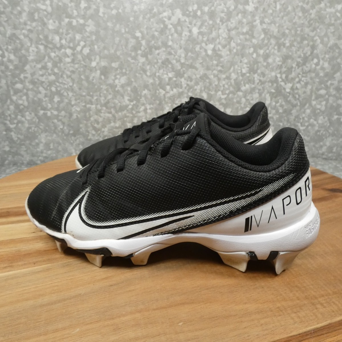 Nike Boys Vapor Edge 4 Shoes Boys 6Y Black White Football Nike Boys Vapor Edge 4 Shoes Boys 6Y Black White Football