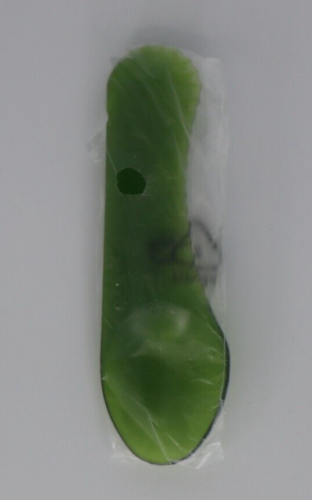 Cuchillo de cuchara de fruta pelador de kiwi Tupperware gadget verde 5511A-7 ¡Nuevo en embalaje! - Imagen 1 de 3