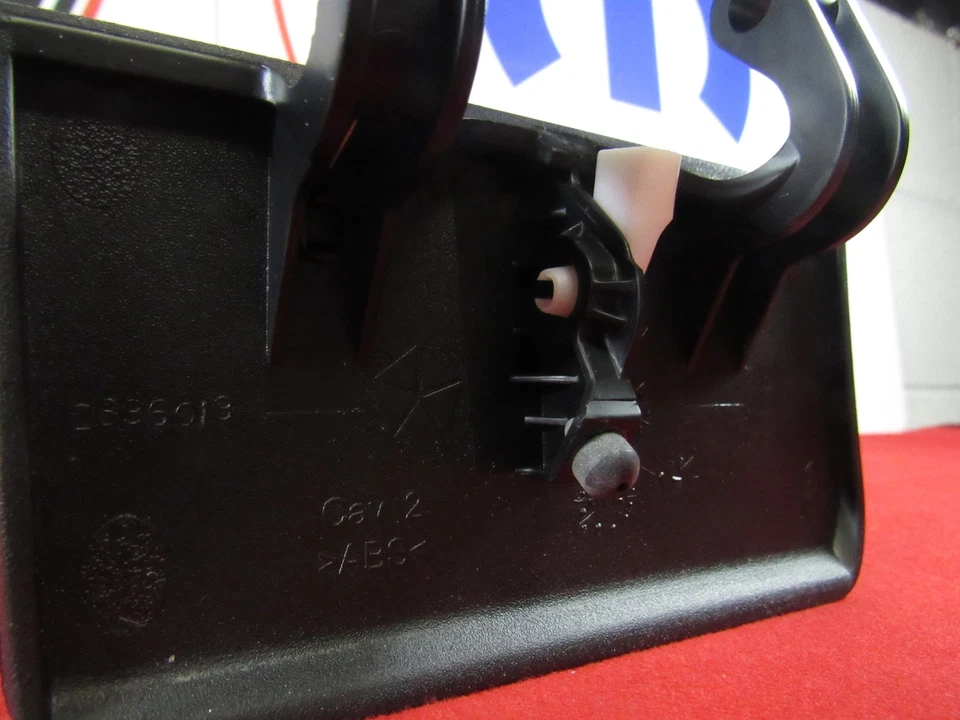 Manija de freno de estacionamiento negra Dodge Ram 1500 2500 3500 4500 5500 nueva OEM MOPAR Foto 4 de 4