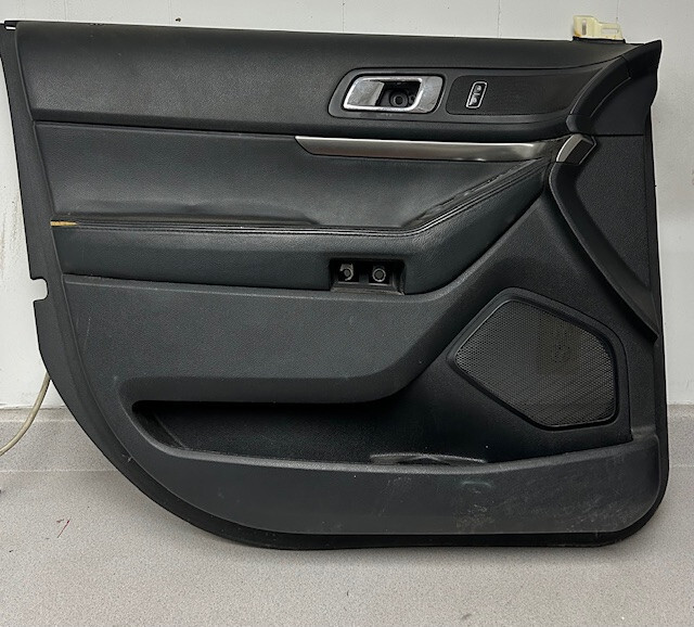 2011-2019 Ford Explorer OEM LH Front Driver's Side Door Panel | eBay