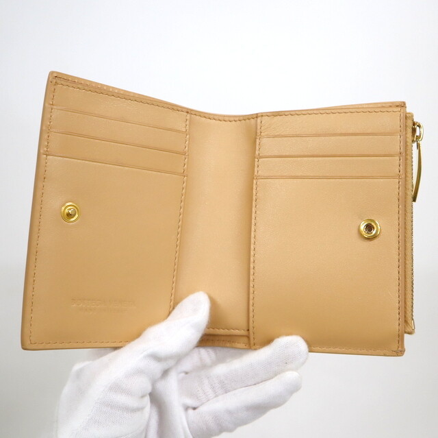 Bottega Veneta Bifold Wallet Maxi Intrecciato Leather Beige  