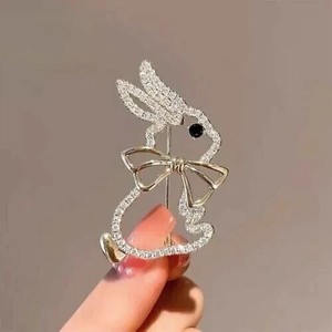 Authentic 1Ct Round Cut Lab Created Diamond Women Rabbit Brooch Pin 14K Yellow Gold Plated